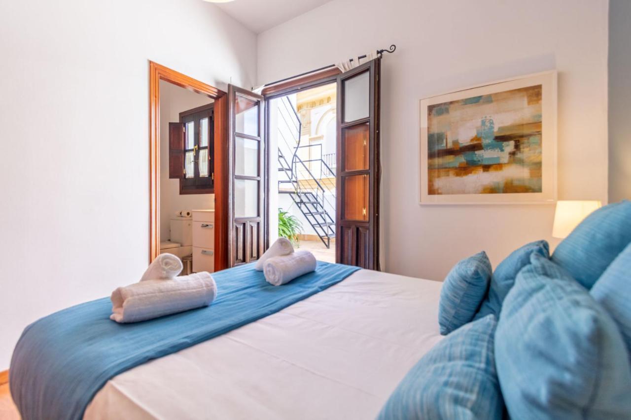 Apartament Abades Giralda Deluxe By Valcambre Sewilla Zewnętrze zdjęcie